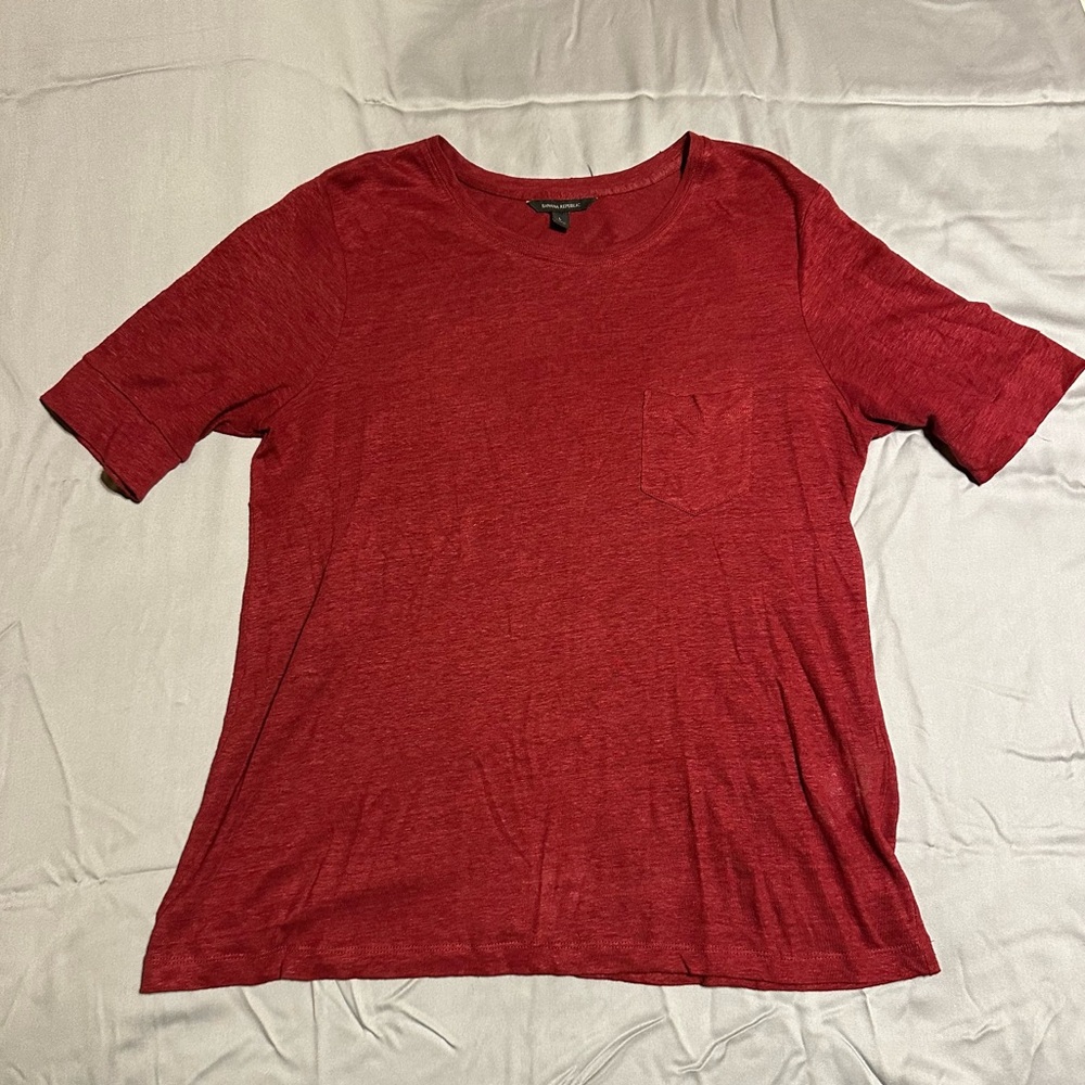 Banana Republic Linen Red Short Sleeve Pocket Tee